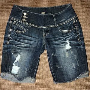 Almost Famous bermuda shorts